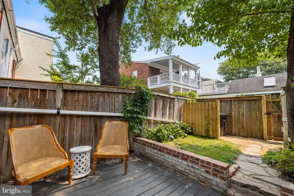 $4,750 | 608 South Pitt Street, Alexandria, VA 22314