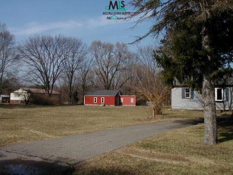 6262 Swartout Road Algonac, MI 48001 - Photo 4 of 12 595205-3.JPG