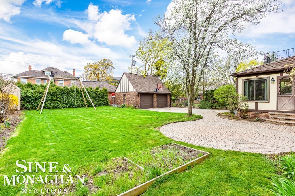 1027 Yorkshire Road Grosse Pointe, MI 48230 - Photo 60 of 64 50106116-59.JPG