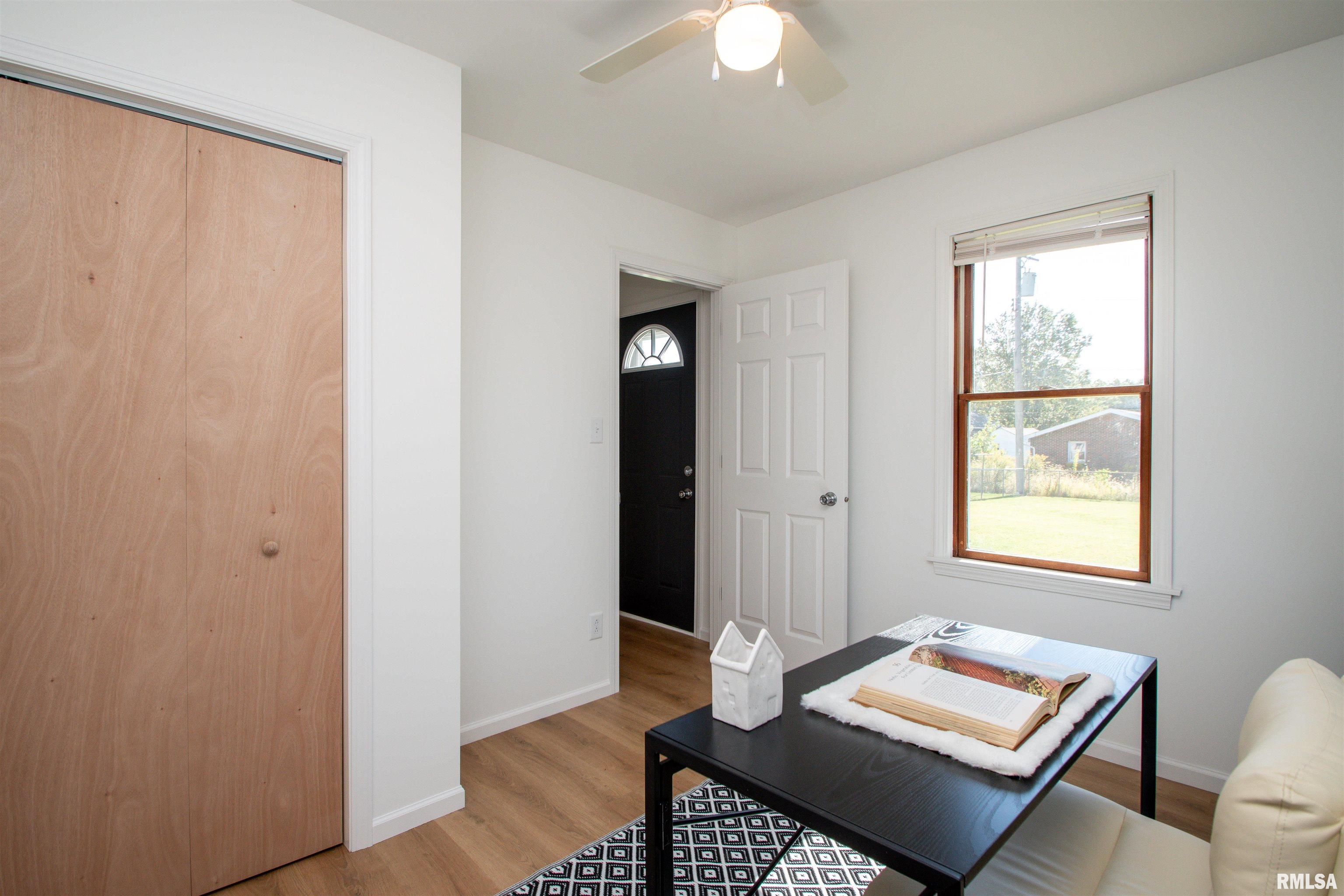 2173 Washington Road Washington, IL 61571 - Photo 33 of 39 Gallery Image 33