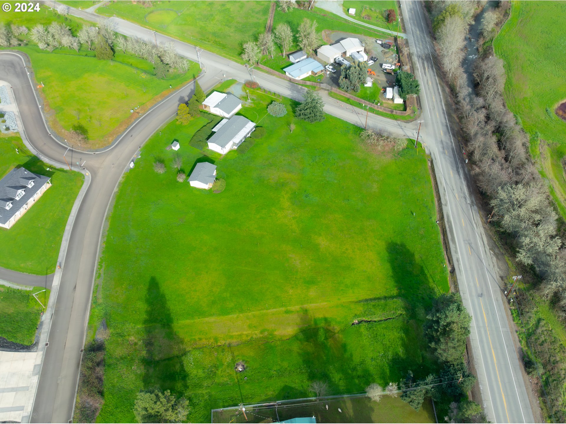 150 Spring Brook Road Myrtle Creek, OR 97457 - Photo 37 of 42 a view of a yard