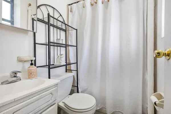 $385,000 | 129 East 102nd Street, Unit 6B | East Harlem