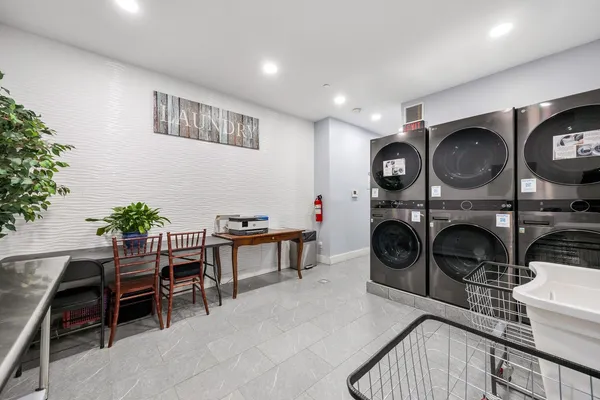 $385,000 | 129 East 102nd Street, Unit 6B | East Harlem
