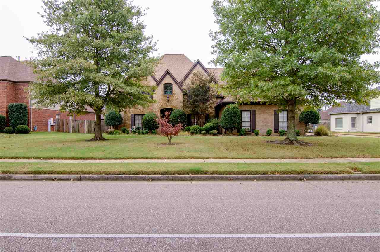 483 Itawamba Road Collierville, TN 38017 - Photo 1 of 25