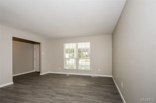 $2,040 | 3748 Riviere Marne Court, Florissant, MO 63034