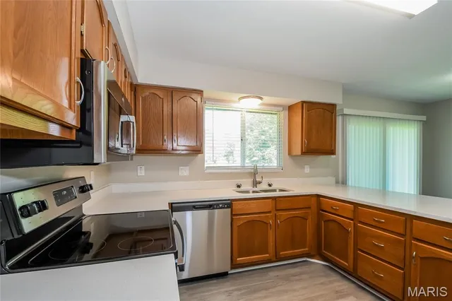 $2,040 | 3748 Riviere Marne Court, Florissant, MO 63034