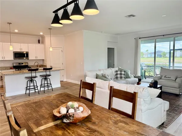 $2,600 | 17876 Woodland Court, Punta Gorda, FL 33982