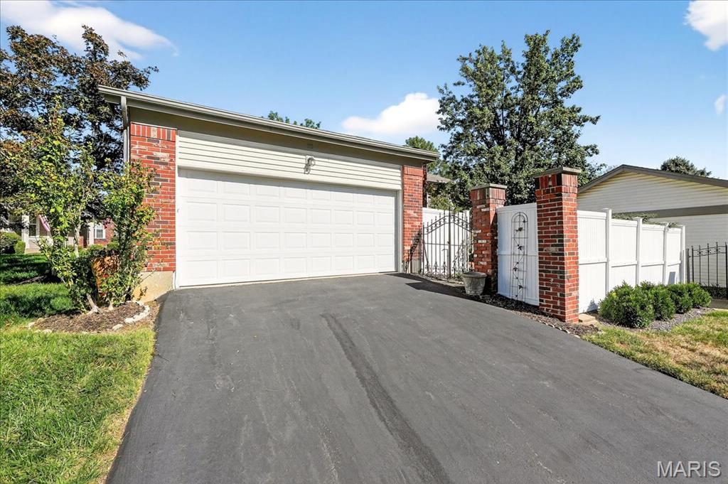 15812 Newton Ridge Drive Chesterfield, MO 63017 - Photo 25 of 35