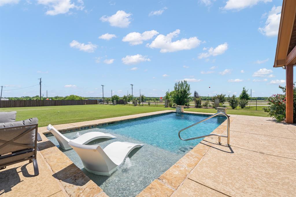 9833 Wildcat Ridge Godley, TX 76044 - Photo 33 of 40