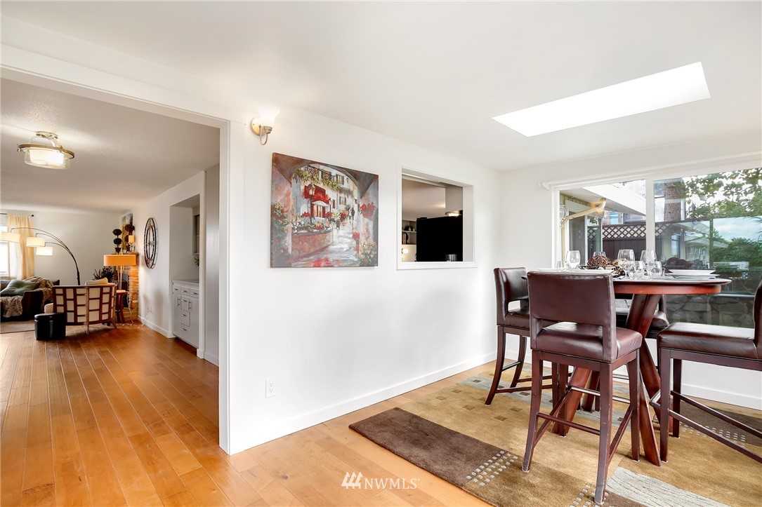 2517 Northeast 18th Street Renton, WA 98056 - Photo 9 of 25