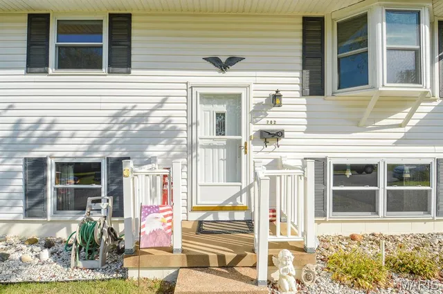 $100,000 | 702 West Washington Street, O'Fallon, IL 62269