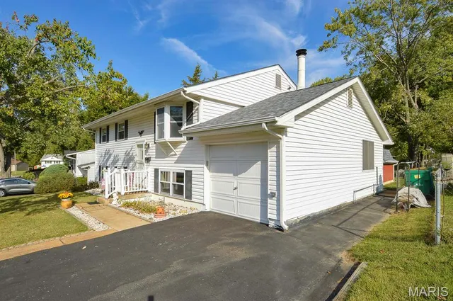 $100,000 | 702 West Washington Street, O'Fallon, IL 62269