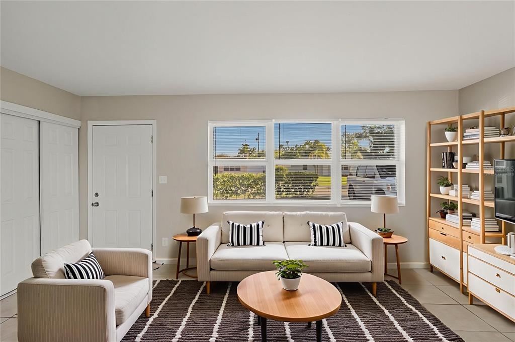 509 Aspen Road West Palm Beach, FL 33409 - Photo 3 of 34