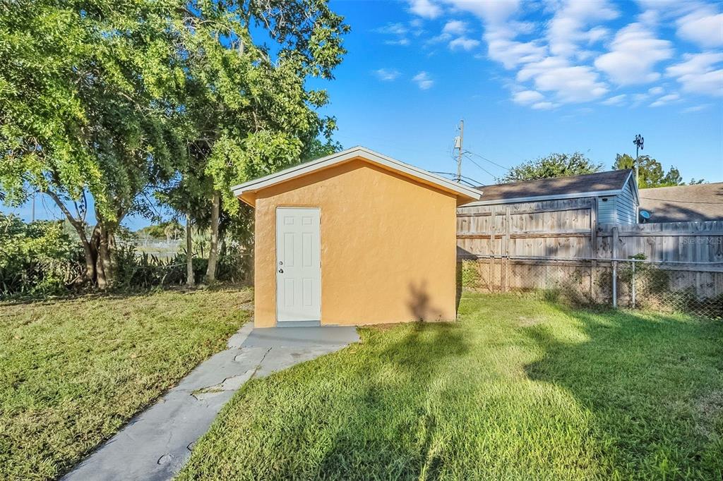 509 Aspen Road West Palm Beach, FL 33409 - Photo 32 of 34