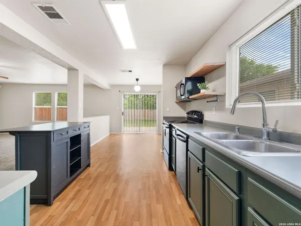 $1,400 | 10034 Southern Sun, San Antonio, TX 78245