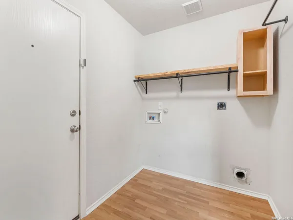 $1,400 | 10034 Southern Sun, San Antonio, TX 78245