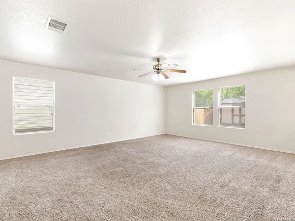 $1,400 | 10034 Southern Sun, San Antonio, TX 78245