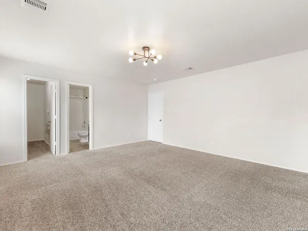 $1,400 | 10034 Southern Sun, San Antonio, TX 78245