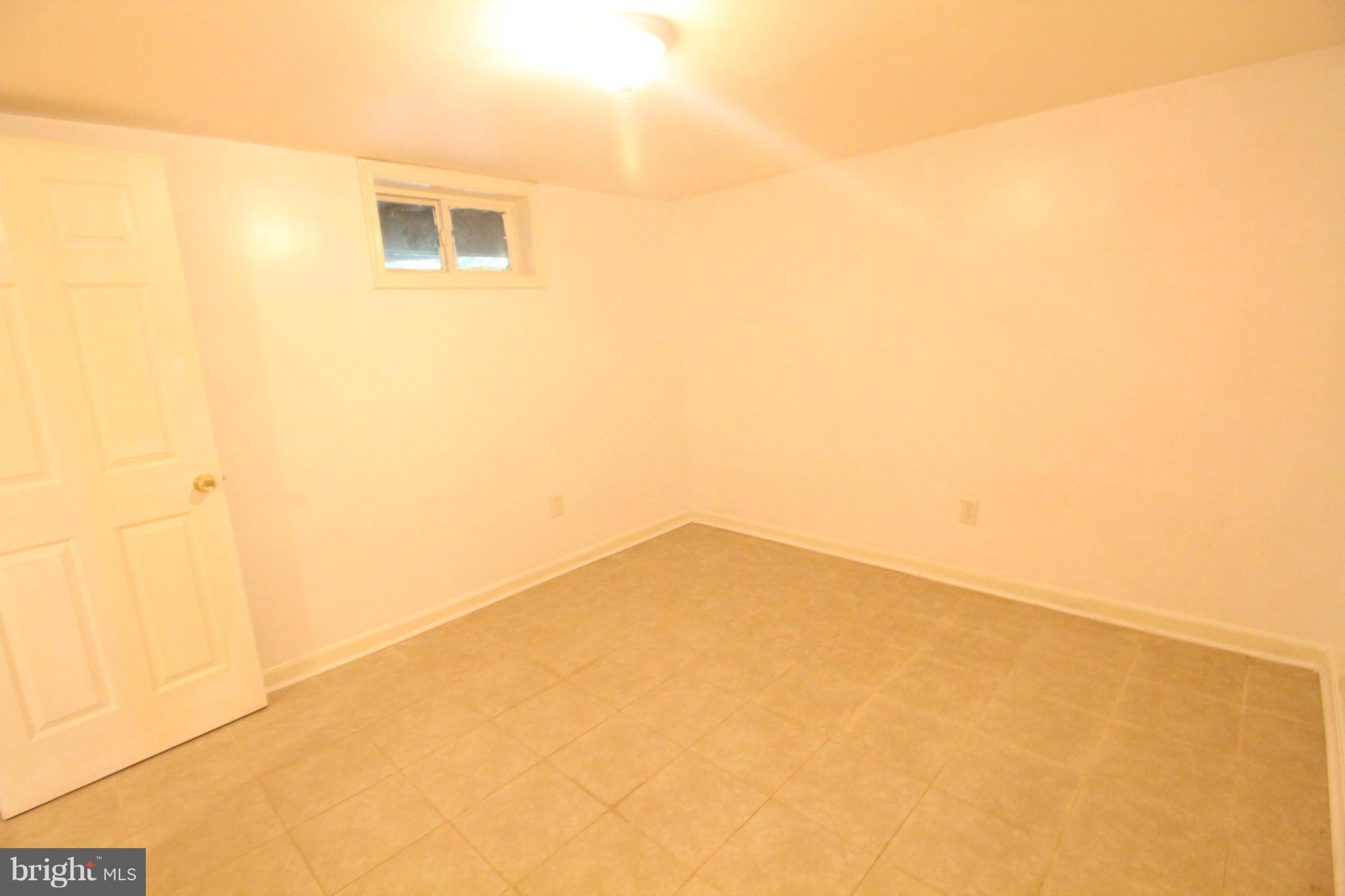 9116 Wallace Road Lanham, MD 20706 - Photo 14 of 29 Bedroom