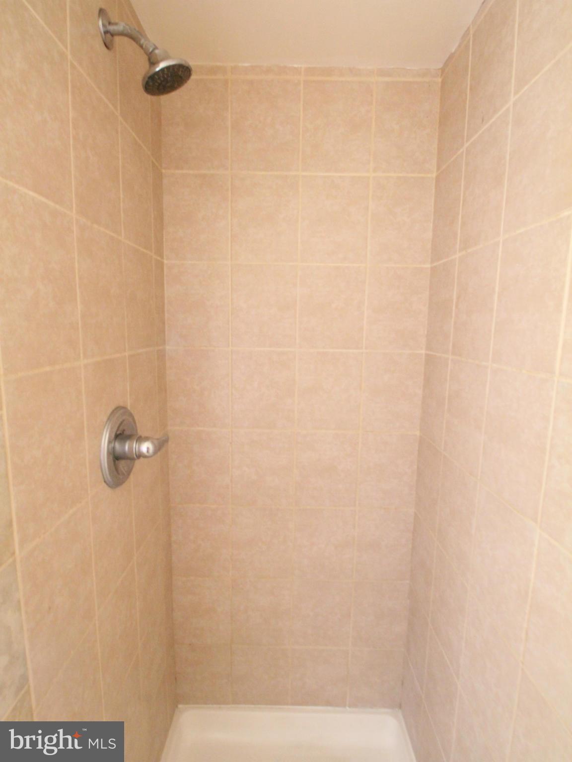 9116 Wallace Road Lanham, MD 20706 - Photo 18 of 29 Bath