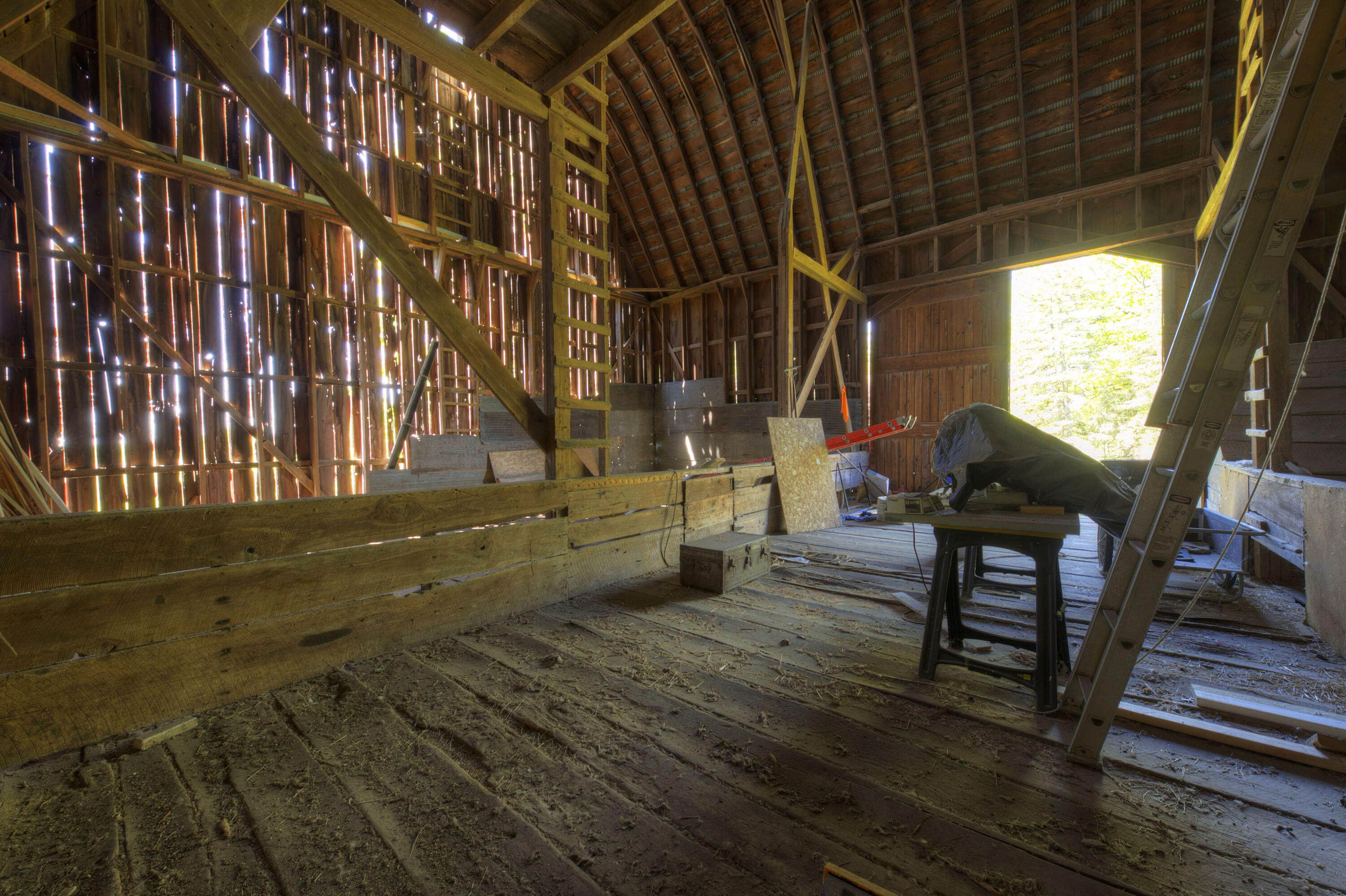 15610 Arnold Road Gregory, MI 48137 - Photo 70 of 90 Big barn interior