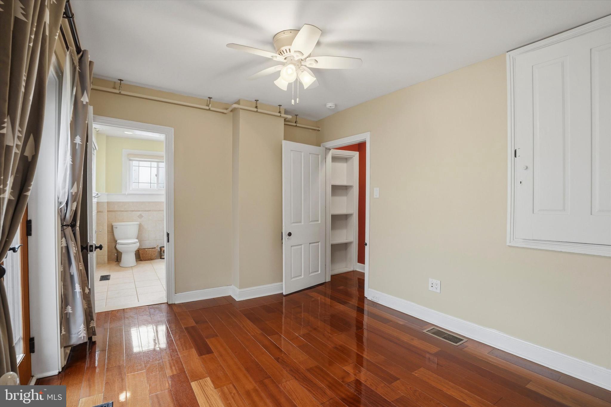 6113 Ridge Avenue, Unit 1 Philadelphia, PA 19128 - Photo 14 of 17 2nd Bedroom