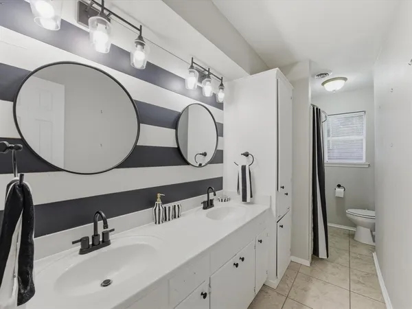 $345,000 | 2732 Foxcroft Circle, Denton, TX 76209