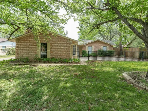 $345,000 | 2732 Foxcroft Circle, Denton, TX 76209