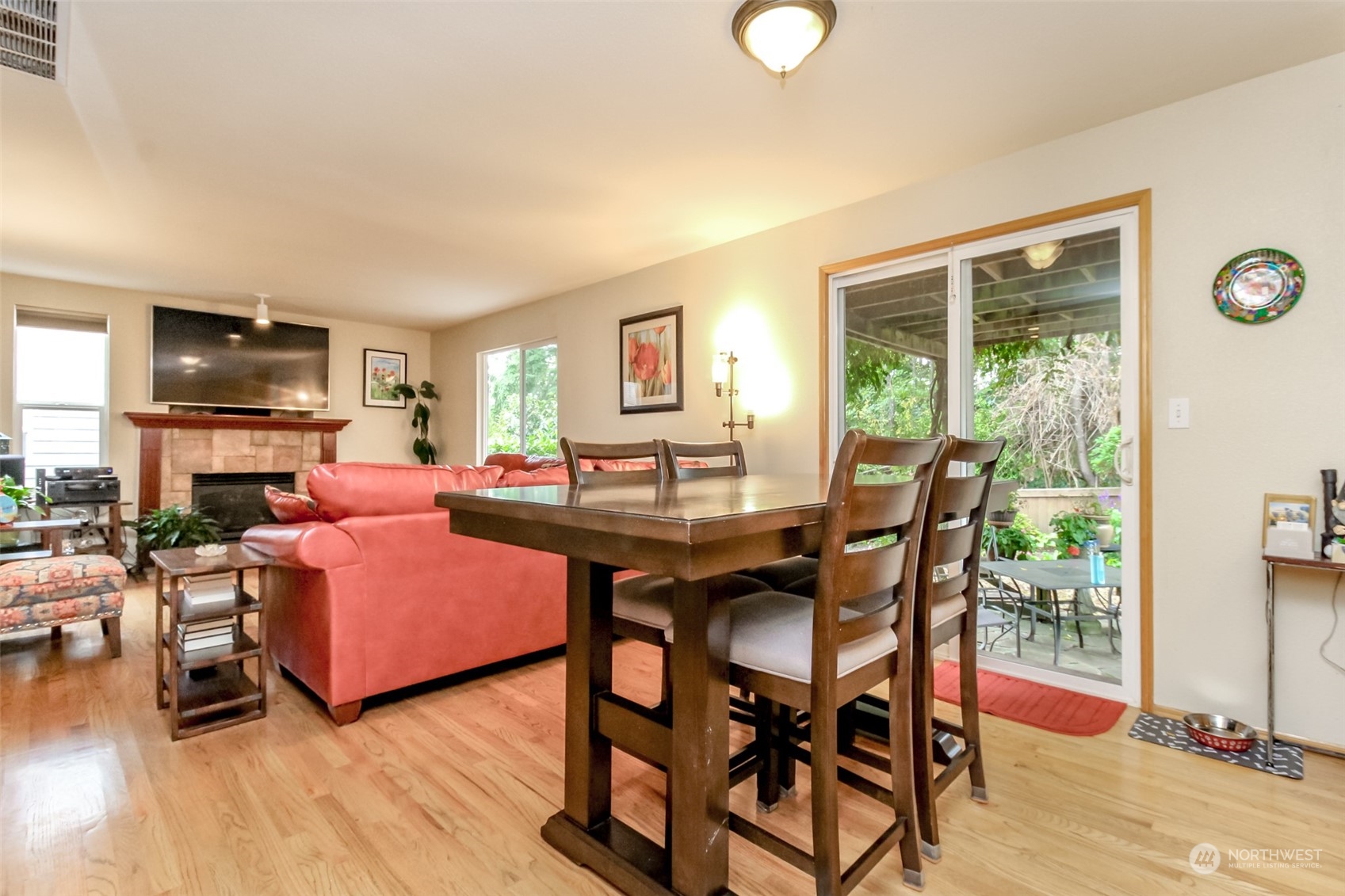 1935 Northeast 23rd Street Renton, WA 98056 - Photo 12 of 32 Gallery Image 12