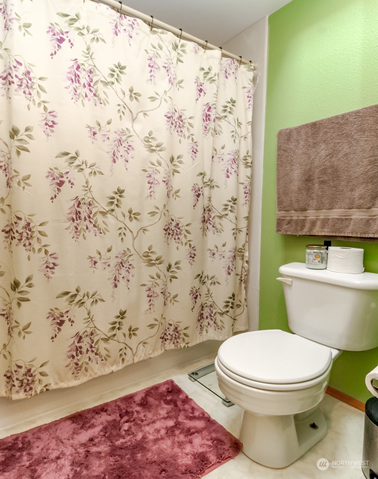 1935 Northeast 23rd Street Renton, WA 98056 - Photo 28 of 32 Gallery Image 28