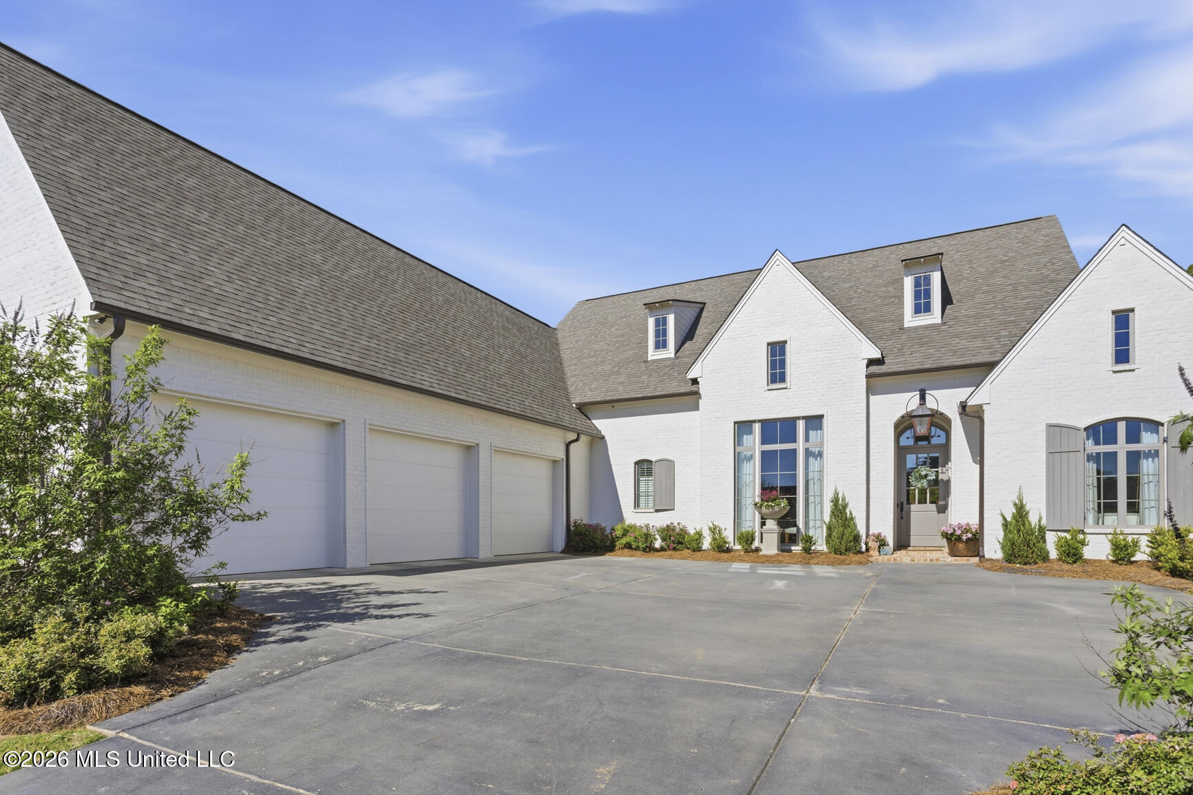 220 Parke Drive Ridgeland, MS 39157 - Photo 4 of 58 220 Parke Dr-3