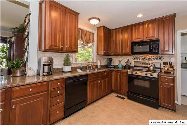 1814 Lk Rdg Road Birmingham, AL 35216 - Photo 10 of 32