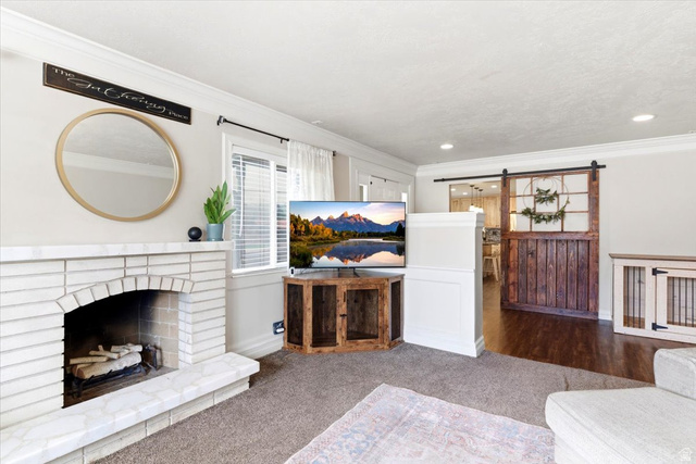 252 North 250 E Street Morgan, UT 84050 - Photo 1 of 22 Living room