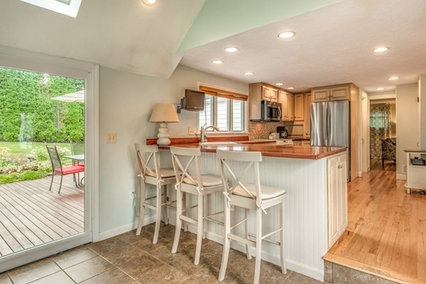 57 Locksley Road Lynnfield, MA 01940 - Photo 15 of 30 Gallery Image 15