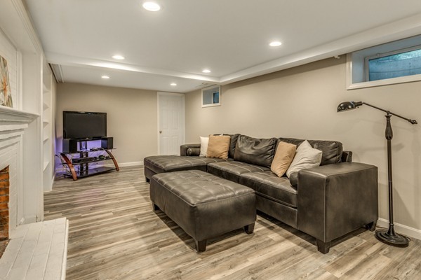 57 Locksley Road Lynnfield, MA 01940 - Photo 26 of 30 Gallery Image 26