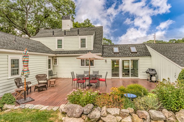 57 Locksley Road Lynnfield, MA 01940 - Photo 28 of 30 Gallery Image 28