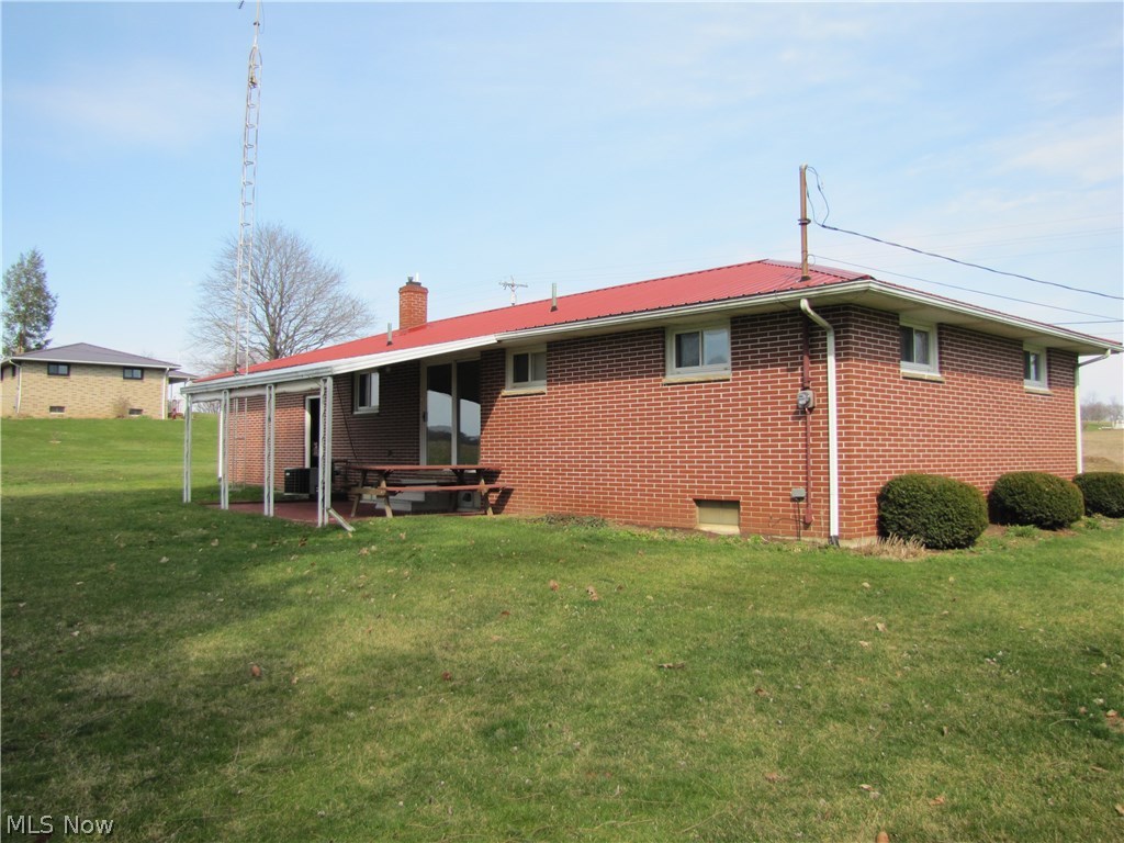 8074 Cherry Run Road Northwest Dundee, OH 44624 - Photo 5 of 14 Gallery Image 5