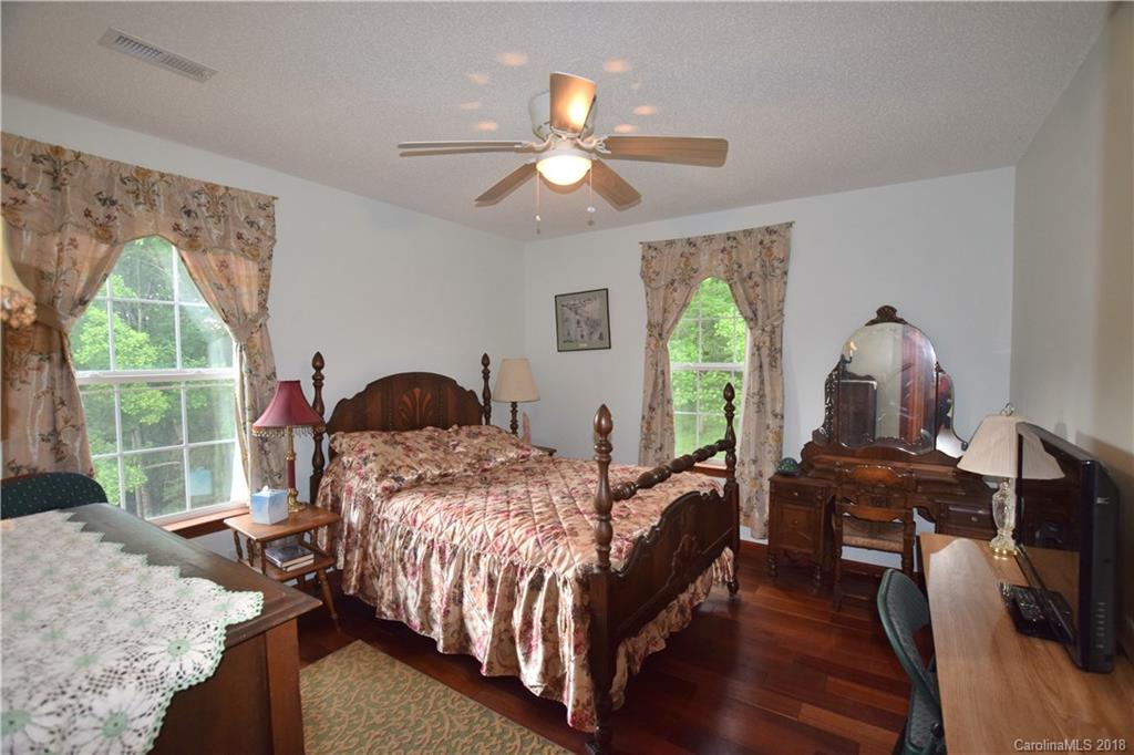 175 Jenkins Valley Road Alexander, NC 28701 - Photo 18 of 36 Gallery Image 18