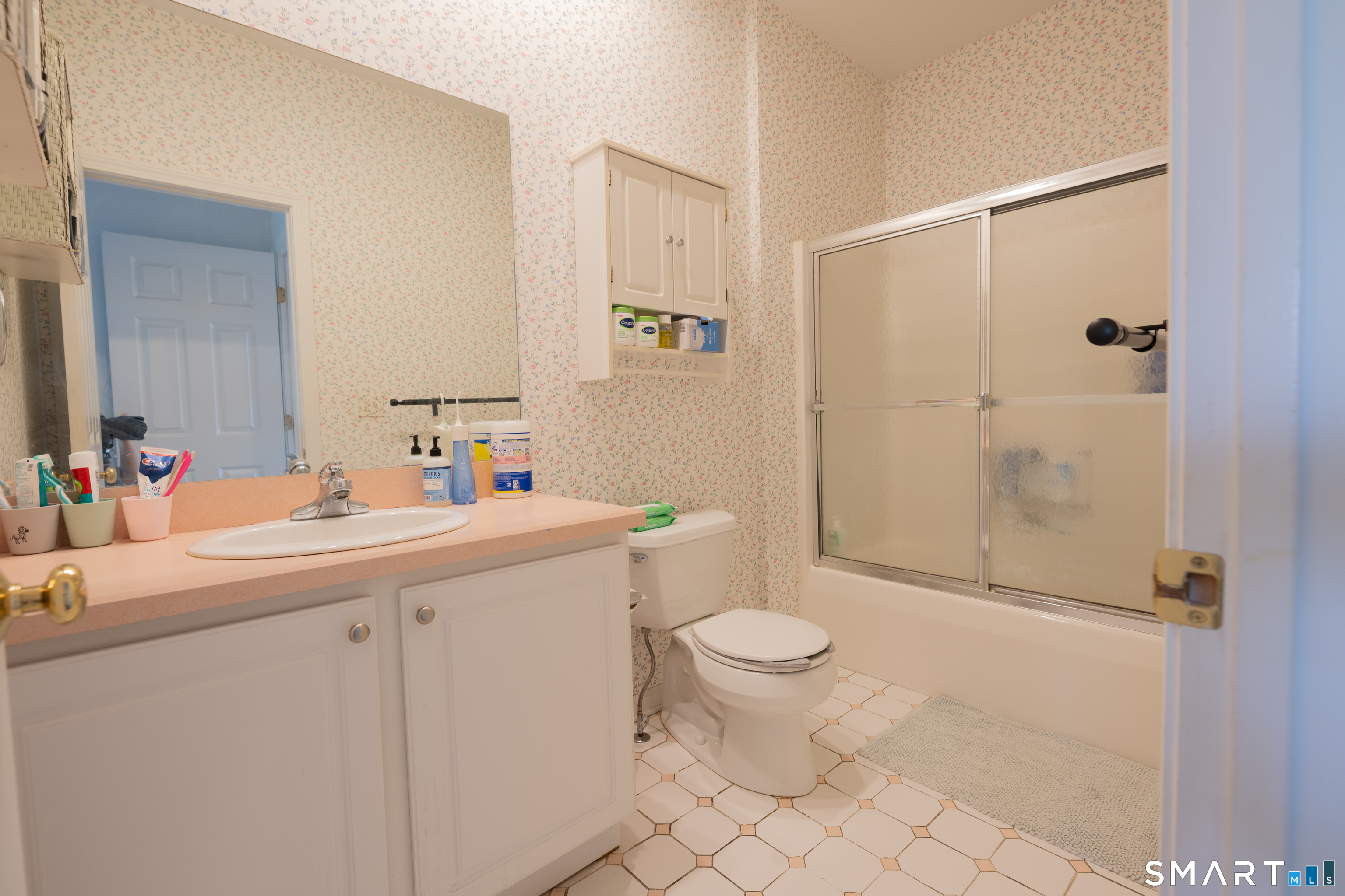 291 Silver Brook Road, Unit 4 Orange, CT 06477 - Photo 14 of 18