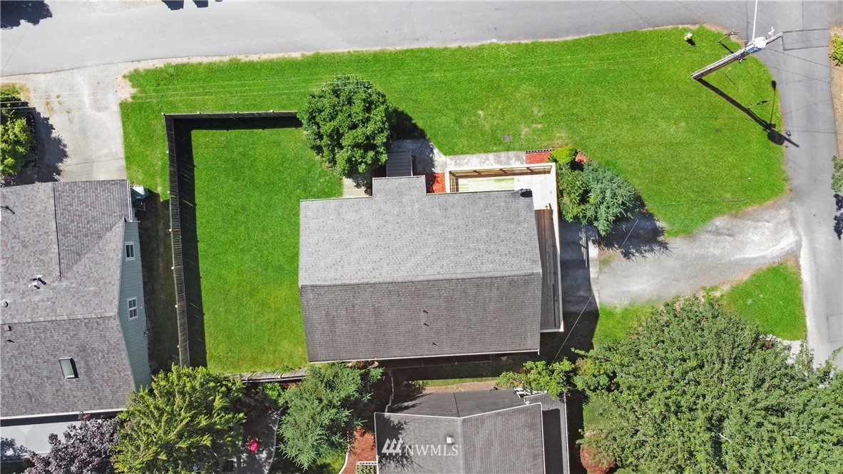 26410 218th Avenue Southeast Maple Valley, WA 98038 - Photo 21 of 28 an aerial view of a house