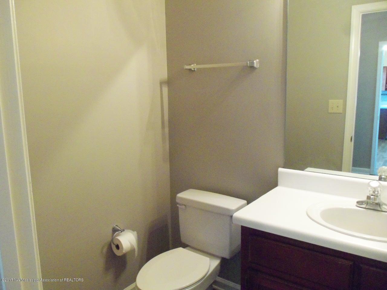 7330 Deerbrook Road Olive Branch, MS 38654 - Photo 8 of 22 102_9579