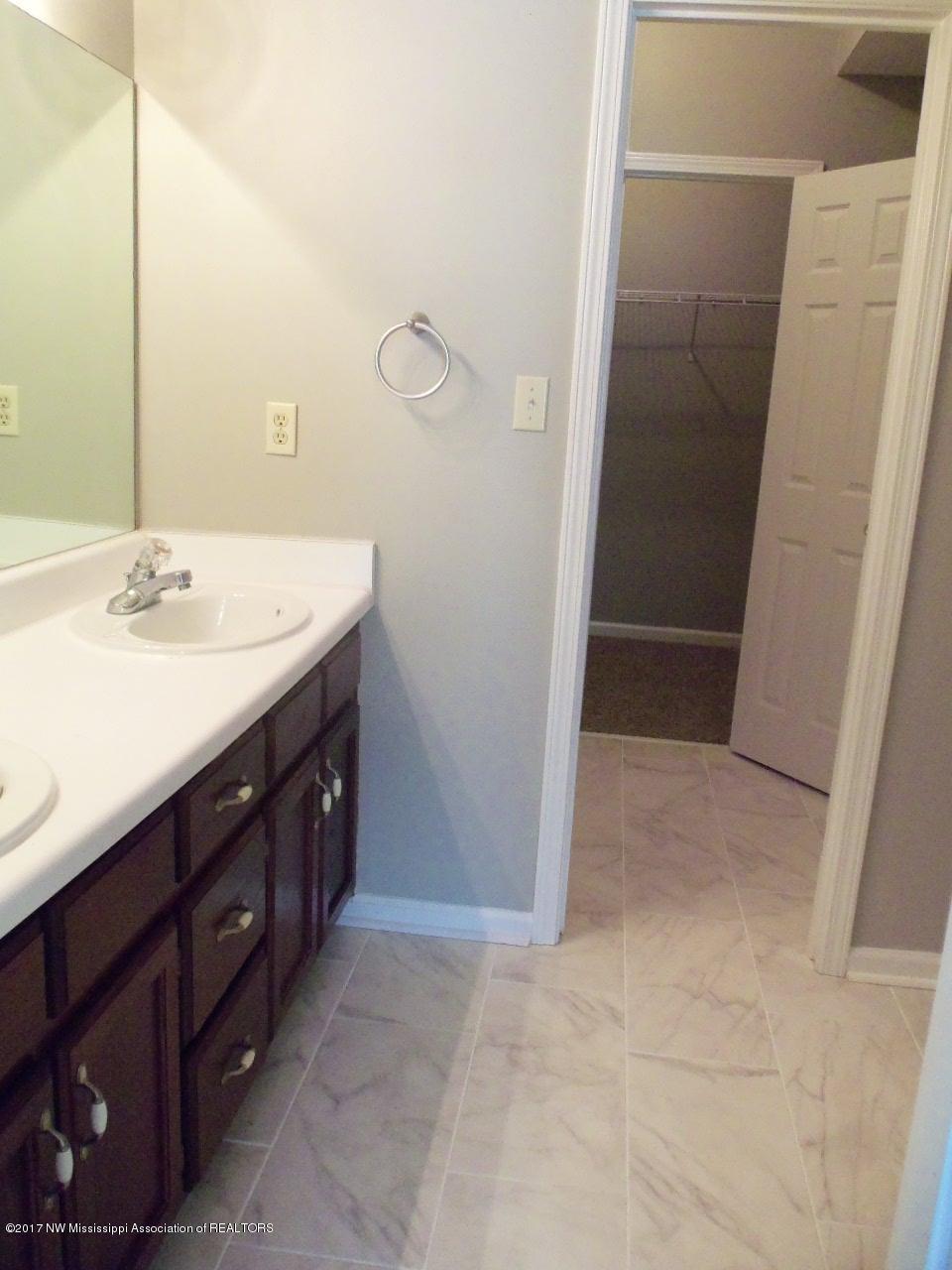 7330 Deerbrook Road Olive Branch, MS 38654 - Photo 10 of 22 102_9585