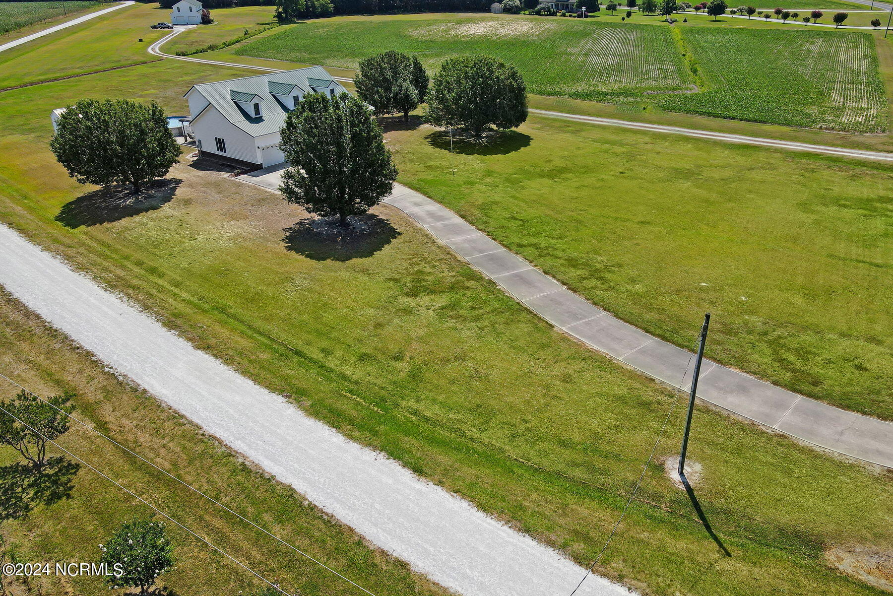 710 Honolulu Road Vanceboro, NC 28586 - Photo 58 of 61 710 Honolulu Road (60)
