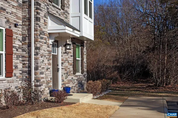 $2,750 | 2045 Landon Lane, Charlottesville, VA 22911