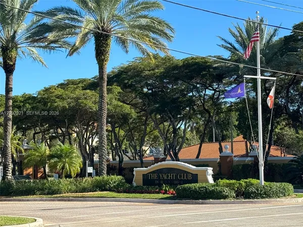 $2,100 | 111 Yacht Club Way, Unit 107, Hypoluxo, FL 33462