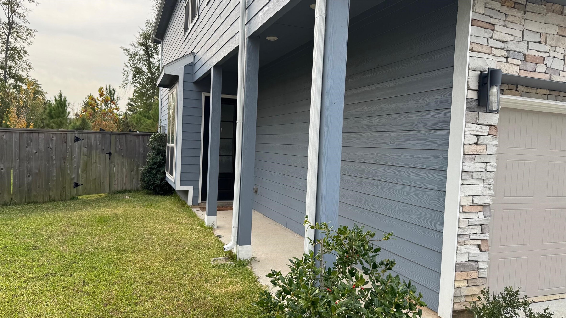 975 Lars Trek Trail Conroe, TX 77304 - Photo 5 of 36