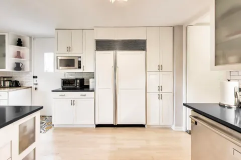 $1,700,000 | 1203 East 50th Street, Chicago, IL 60615