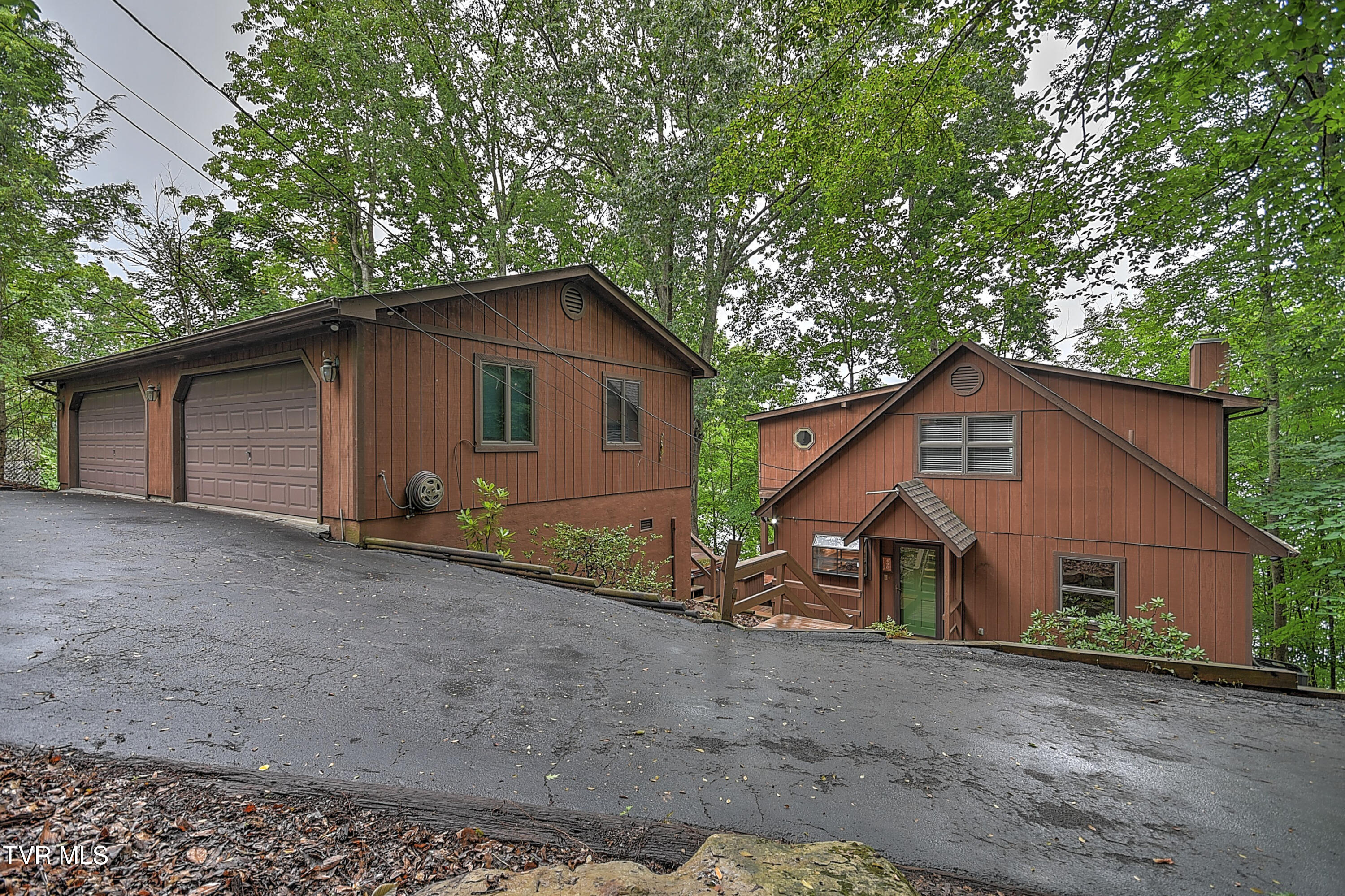 490 Hideaway Farm Road Piney Flats, TN 37686 - Photo 4 of 102 490 Hideaway ES-4