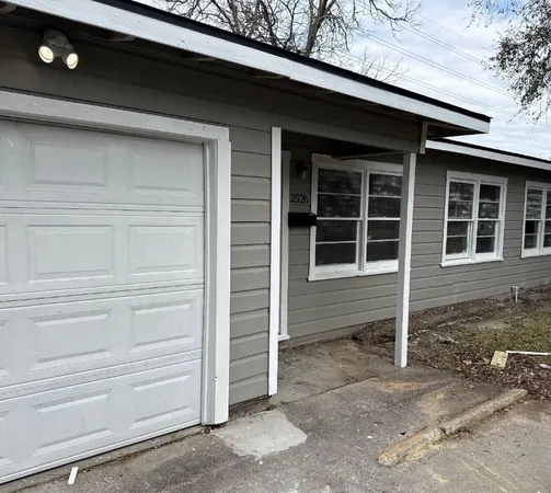 $1,800 | 2526 Jackson, La Marque, TX 77568