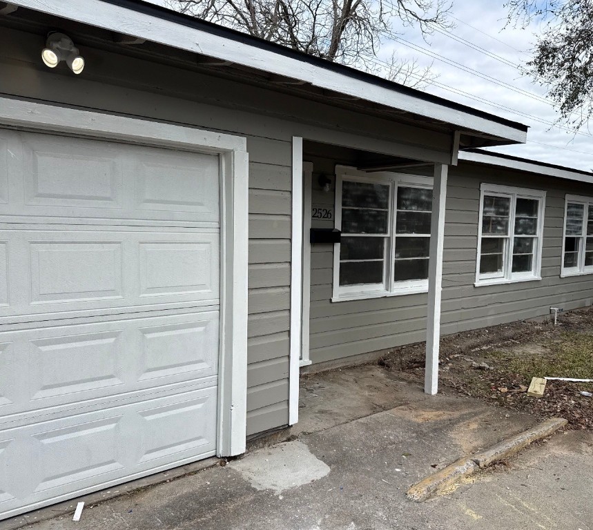 2526 Jackson La Marque, TX 77568 - Photo 2 of 7